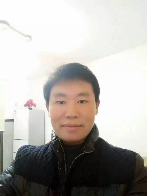 擎天柱的第一张照片--蓝颜知己交友网