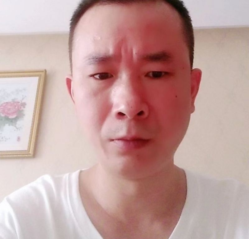 自由飞翔的第一张照片--蓝颜知己交友网