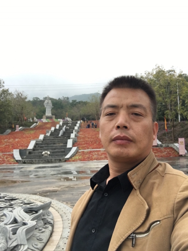开心的松鼠的第二张照片--蓝颜知己交友网