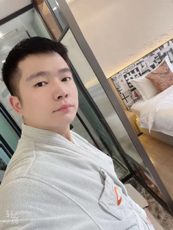绿帽的第一张照片--蓝颜知己交友网