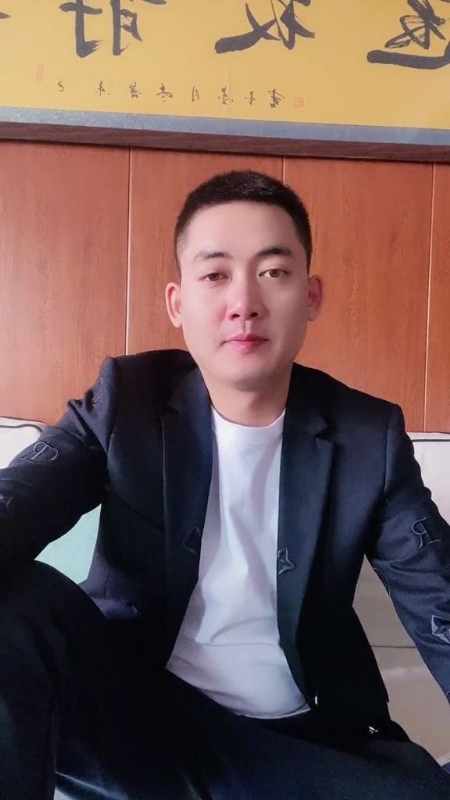 李泽胜的第一张照片--蓝颜知己交友网
