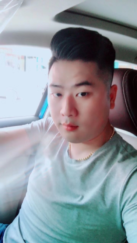 爱吃冰西瓜的猪的第一张照片--蓝颜知己交友网