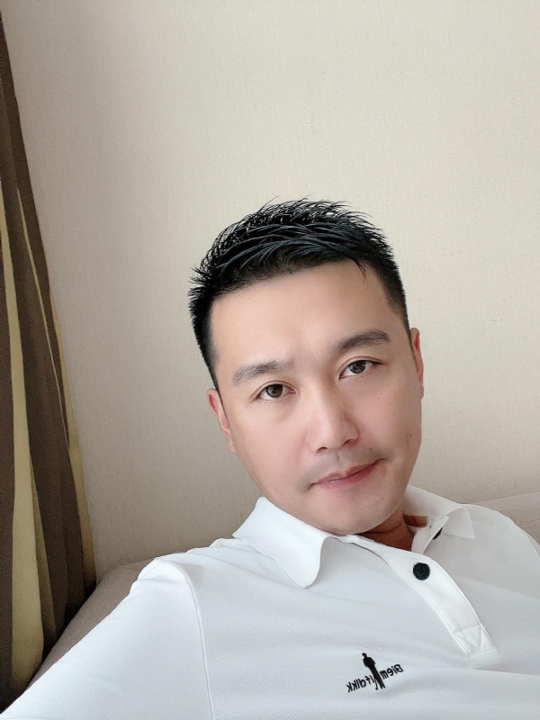 笑望人非的第一张照片--蓝颜知己交友网