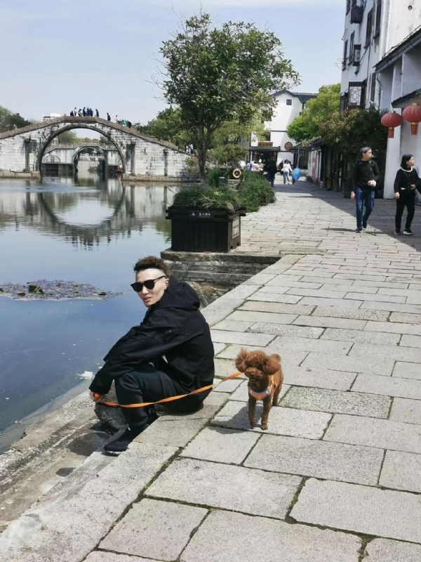 皮卡丘的第一张照片--蓝颜知己交友网