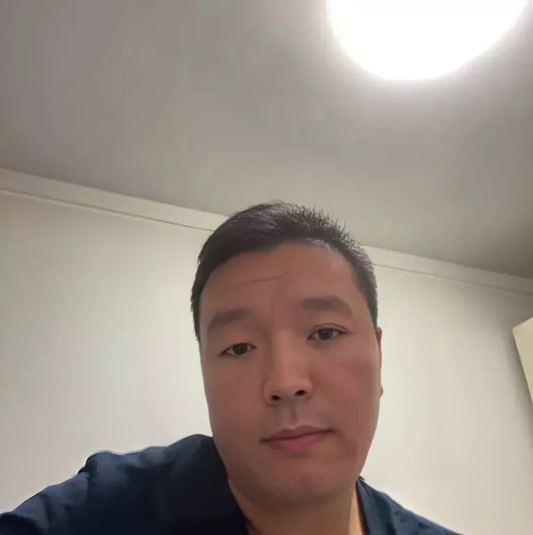 穿唐装的松鼠的第一张照片--蓝颜知己交友网