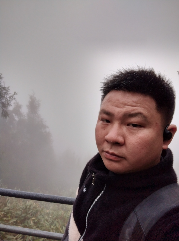 何何何的第一张照片--蓝颜知己交友网