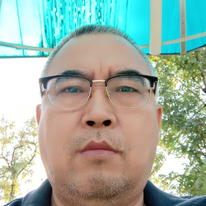 绿萝的第一张照片--蓝颜知己交友网
