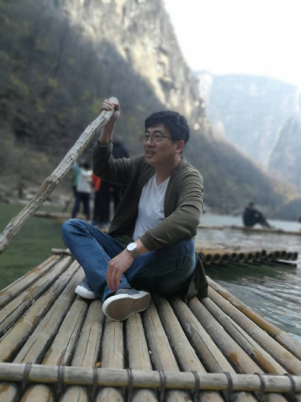 风被吹走了的第二张照片--蓝颜知己交友网