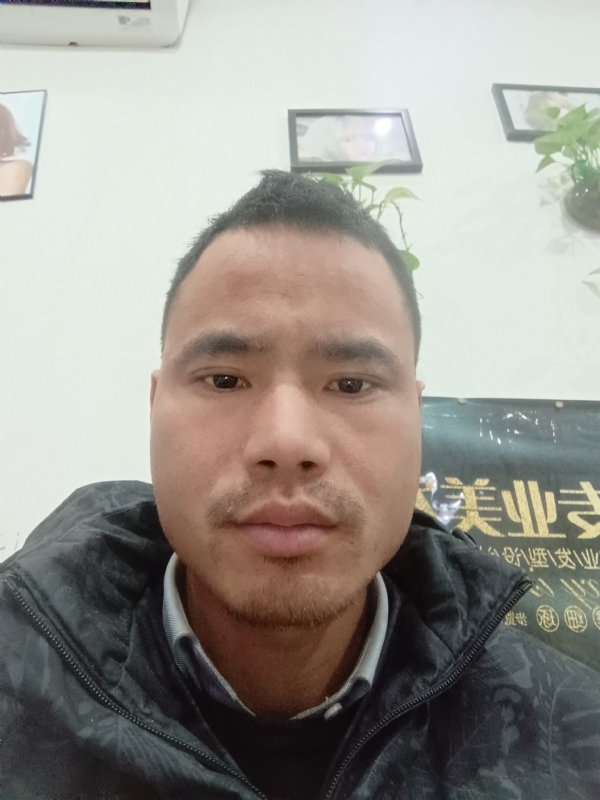 liuliyong的第一张照片--蓝颜知己交友网