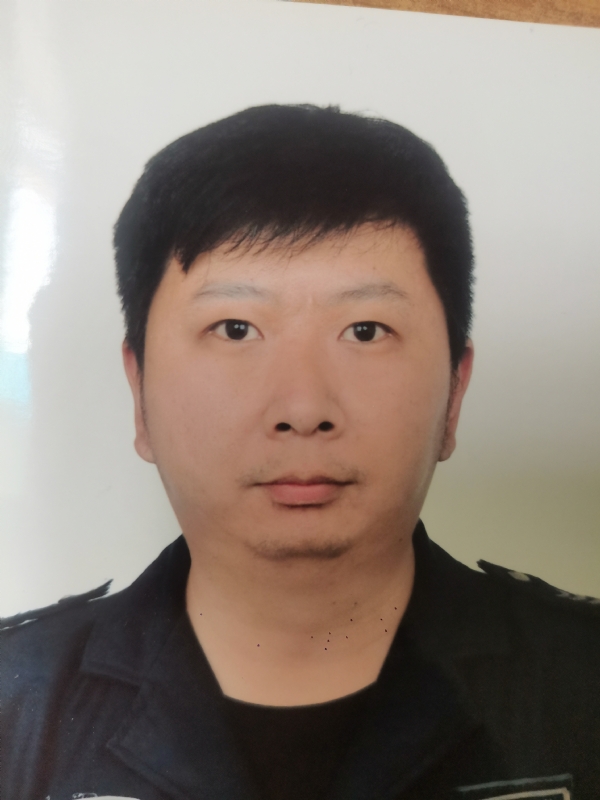 吕嘉的第一张照片--蓝颜知己交友网