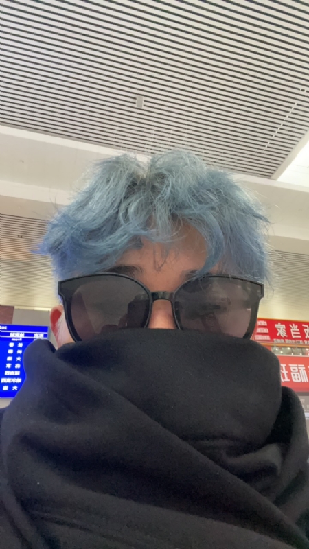 平行线的第二张照片--蓝颜知己交友网