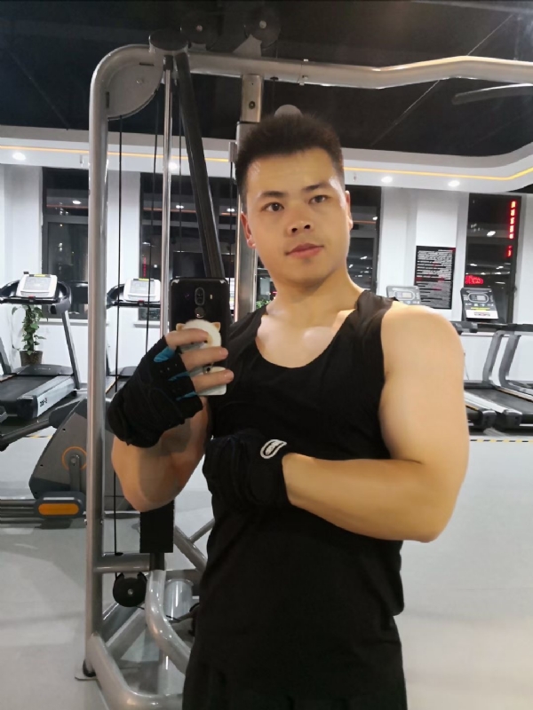 范迪塞尔的第二张照片--蓝颜知己交友网