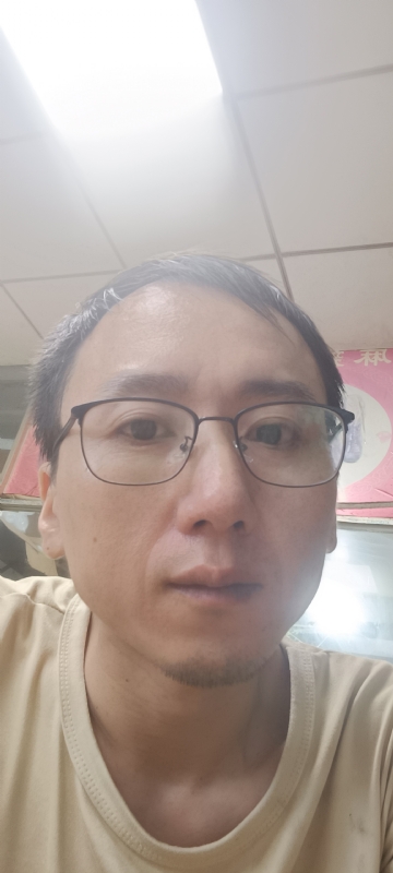 想胖的瘦子的第一张照片--蓝颜知己交友网