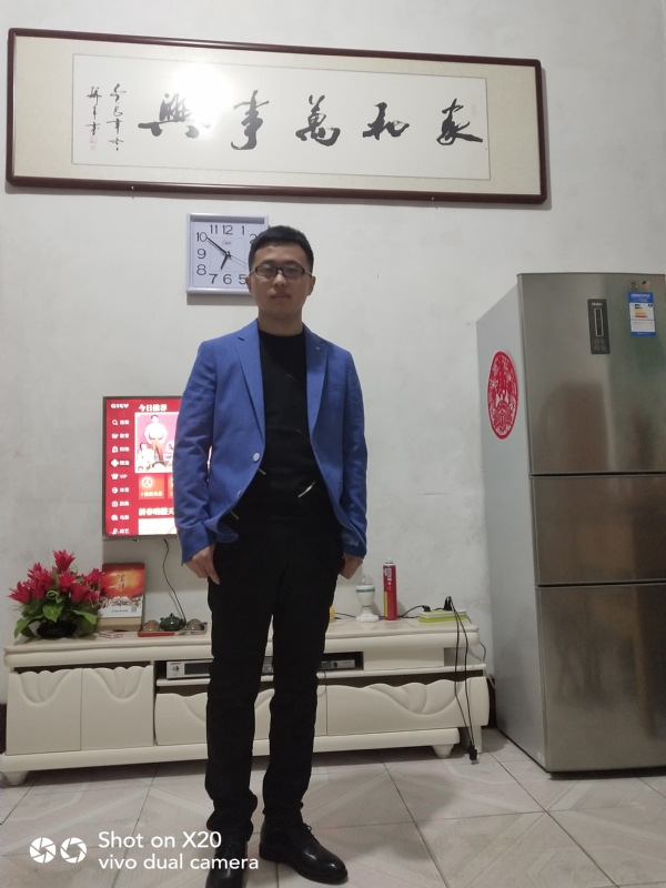孤独的狼的第一张照片--蓝颜知己交友网