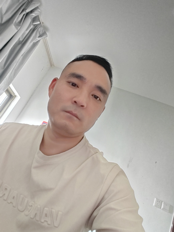 小锋的第一张照片--蓝颜知己交友网