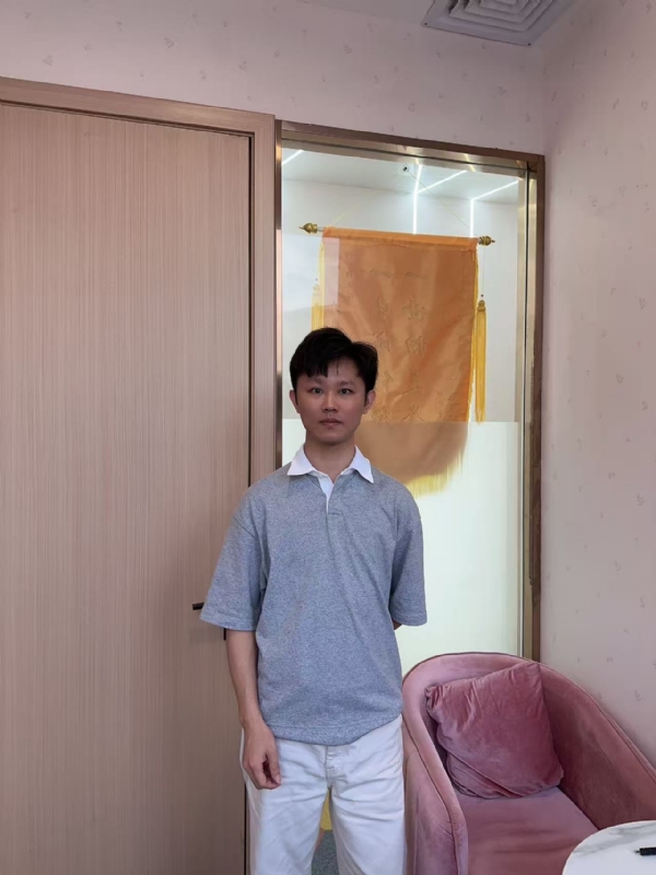 小叶子的第一张照片--蓝颜知己交友网