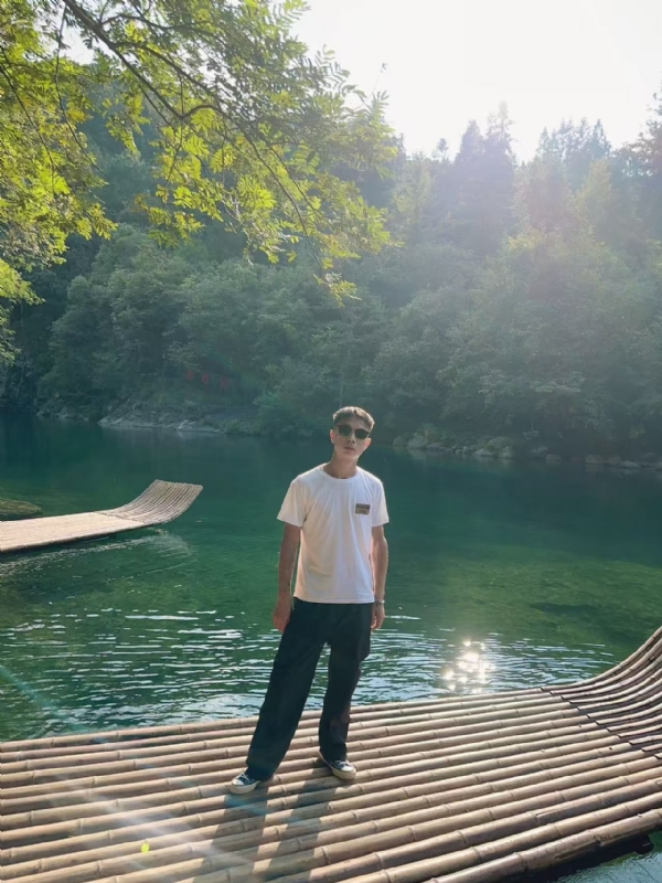 林言的第二张照片--蓝颜知己交友网