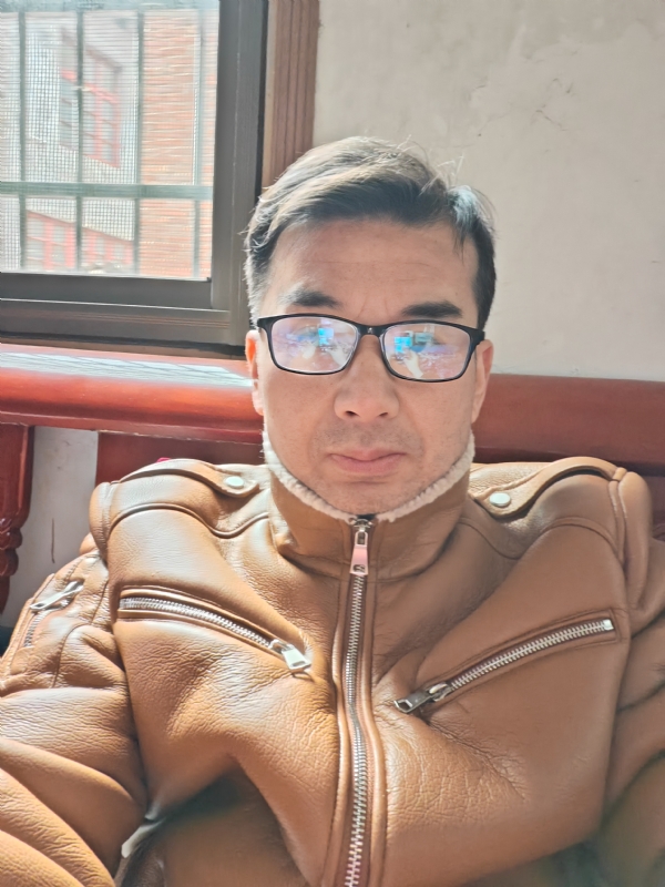 弹簧的第一张照片--蓝颜知己交友网